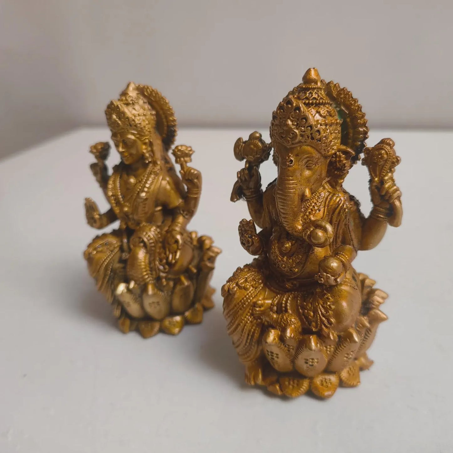 Brass Lakshmi Ganesha Set
Diwali Gifting
Handmade brass idols
Indian Religious Decor
Uphar Handicrafts