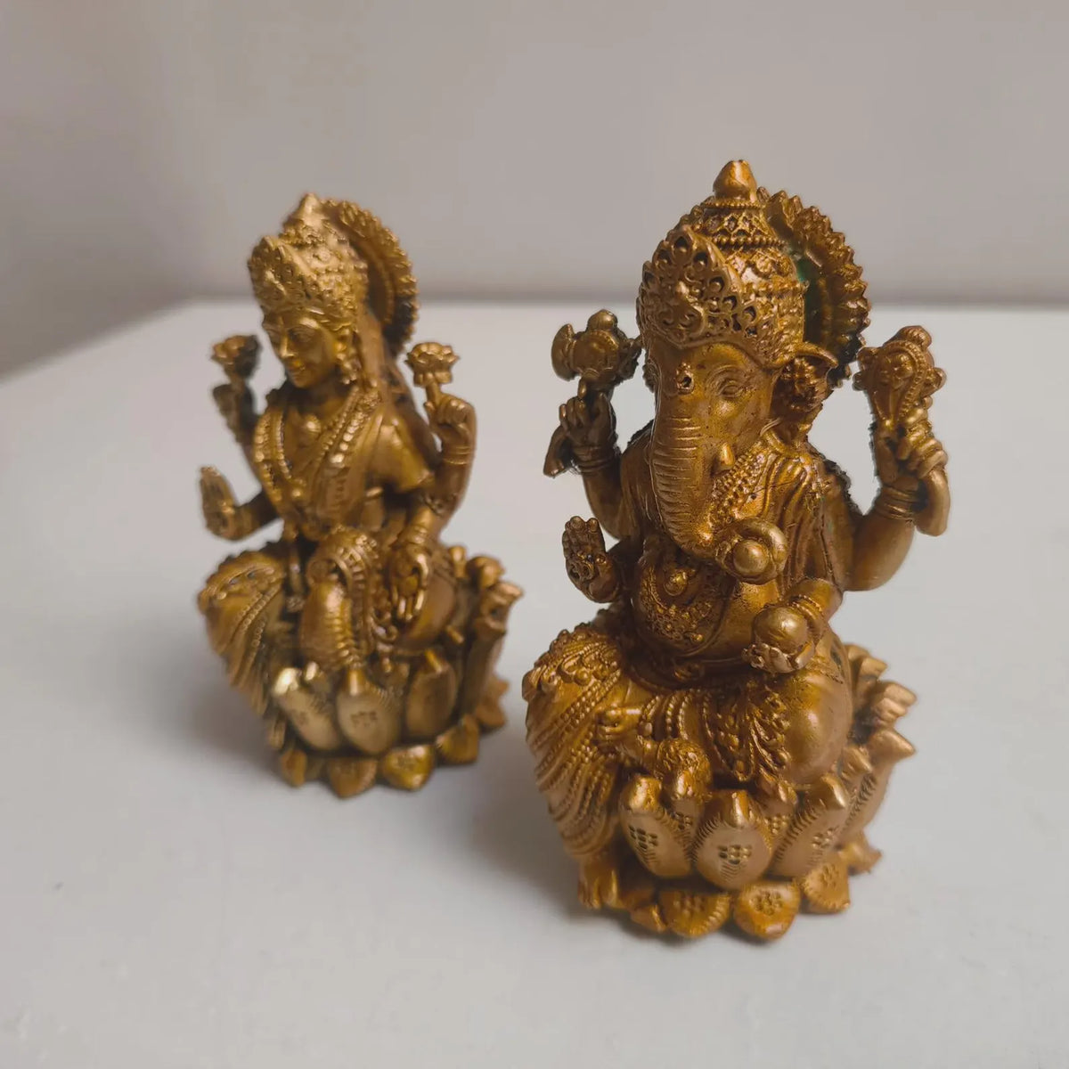 Brass Lakshmi Ganesha Set
Diwali Gifting
Handmade brass idols
Indian Religious Decor
Uphar Handicrafts