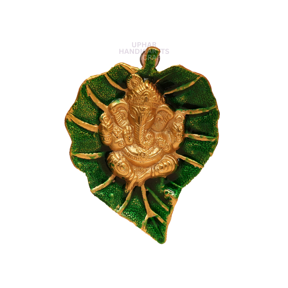 Ganesh Leaf Spiritual Metal Decor
Green and Golden Ganesha Artwork
Decorative Indian Wall Hanging
Pooja Room and Living Room Accent
Housewarming and Wedding Gift
Uphar Handicrafts