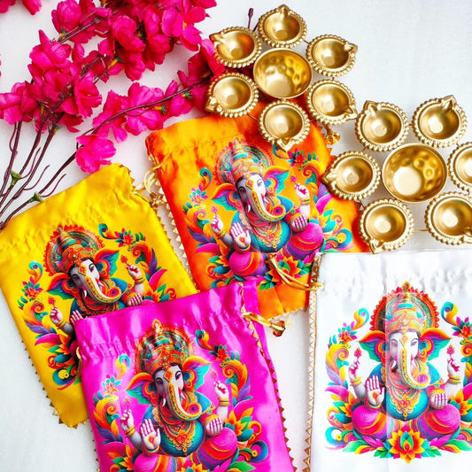 Ganeshji Potli and Metal Urli Diya Set
Diwali Gift Combo for Home
Traditional Indian Festival Gift
7 Inch Metal Urli Diya with Potli
Diwali Return Gift and Decor
Uphar Handicrafts