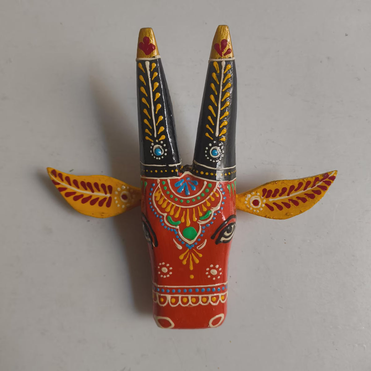 Kamdhenu Cow Wall Decor
Indian Housewarming Gift
Handmade Indian Art
Uphar Handicrafts
