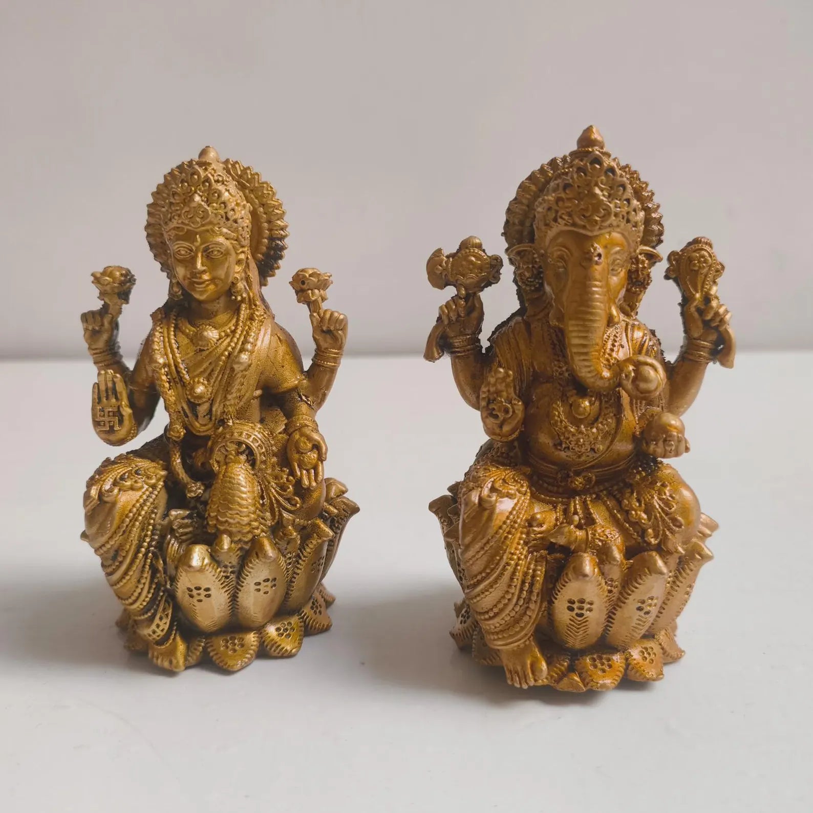 Superfine Brass Lakshmi Ganesha Idols
Handcrafted Indian Set
Pooja Room Decor
Hindu temple decor
Uphar Handicrafts