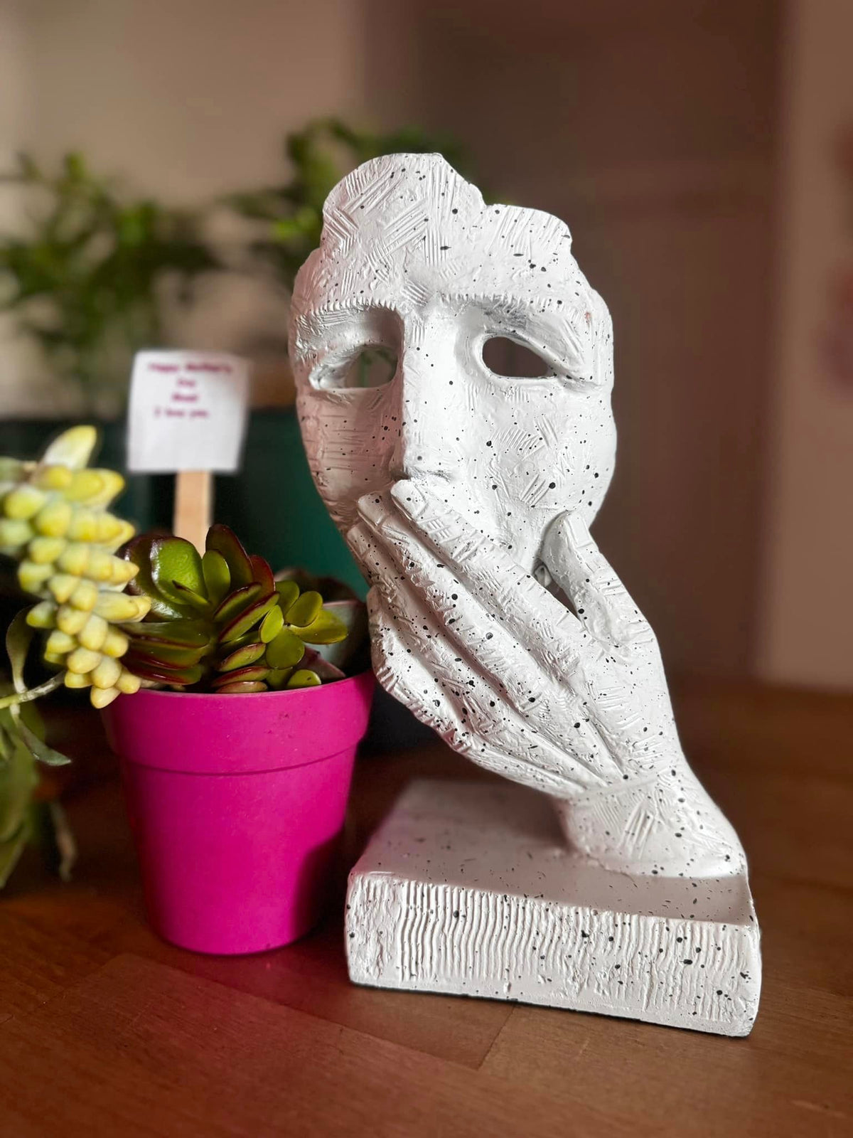 White Antique Woman Hand on Lips Showpiece
Handcrafted Polyresin Decorative Statue
Elegant Woman Figurine with Hand Gesture
Antique White Home Decor
Artistic Tabletop Showpiece
Uphar Handicrafts