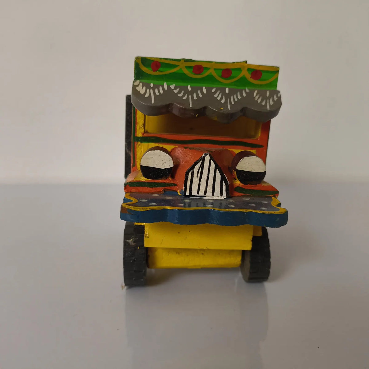 Wooden Indian Truck Folk Art Gift
Hand Painted Indian Decor
Indian truck showpiece
Unique Handmade Showpiece
Uphar Handicrafts
